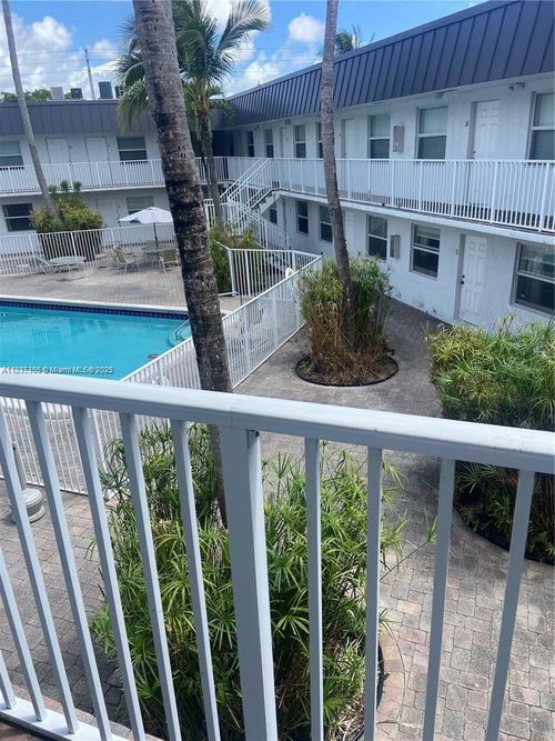 apt-30-1470 N Dixie Hwy, Fort Lauderdale, FL, 33304-1276 | Card Image