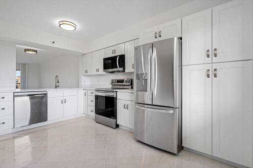 707-14475 Strathmore Ln, Delray Beach, FL, 33446-3042 | Card Image