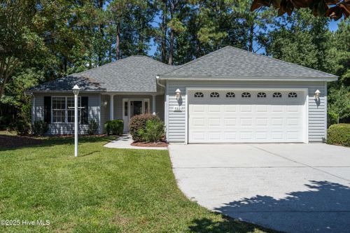 702 Hummingbird S, Swansboro, NC, 28584-8376 | Card Image