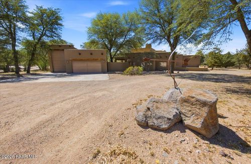 8800 N Live Oak Dr, Prescott, AZ, 86305-7728 | Card Image