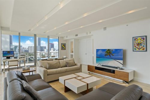 902-3101 S Ocean Dr, Hollywood, FL, 33019-2804 | Card Image