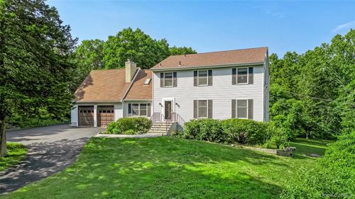 185 Rombout Road, Pleasant Valley, NY, 12569 | Card Image