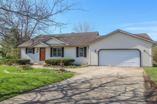 107 Mallard Ct, Sullivan, WI, 53178-9640 | Card Image