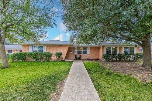 1704 Mountainview Dr, Waco, TX, 76710-2837 | Card Image