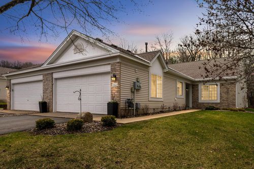 13022 Falcons Way, Savage, MN, 55378-1193 | Card Image