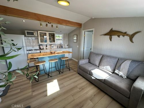 240 Pacific St, Morro Bay, CA, 93442-2202 | Card Image