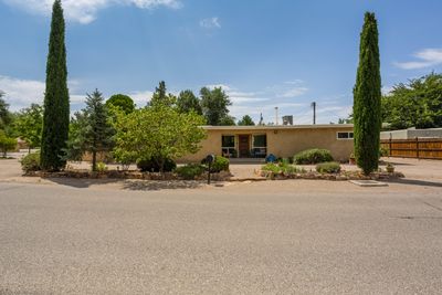 330 Pueblo Solano Road Nw, House other with 4 bedrooms, 2 bathrooms and null parking in Los Ranchos NM | Image 1