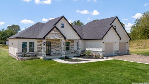 120 County Road 6852, Lytle, TX, 78052 | Card Image