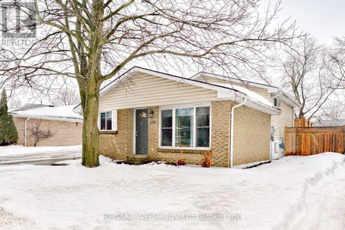 270 Home Street, Stratford, ON, N5A2A3 | Card Image