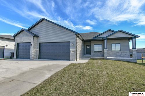 9500 Delano Dr, Lincoln, NE, 68516-1772 | Card Image
