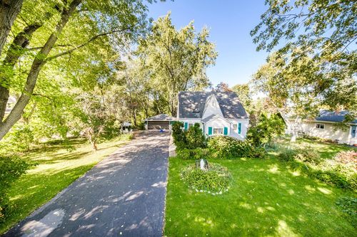 3285 Fiebrantz Drive, Brookfield, WI, 53005 | Card Image