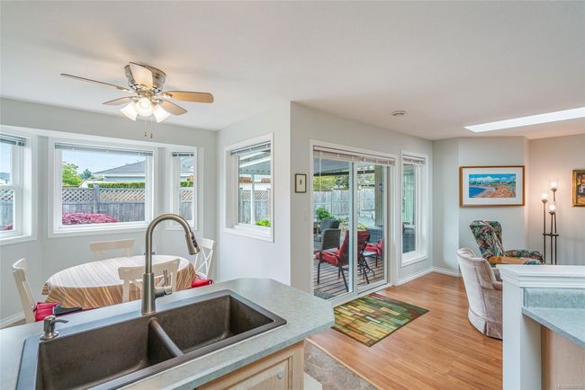 800 Mulholland Dr, House other with 3 bedrooms, 2 bathrooms and 2 parking in Parksville BC | Image 12