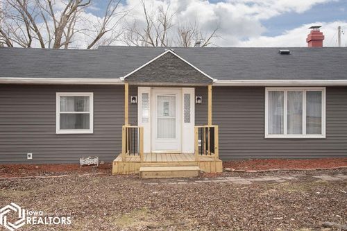 324 Elmdale Ave, Ottumwa, IA, 52501-1238 | Card Image