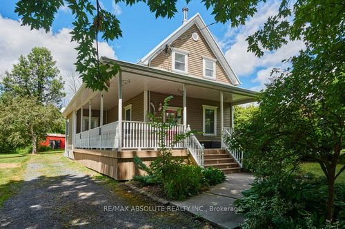 18597 Dundas St, South Glengarry, ON, K0C1S0 | Card Image