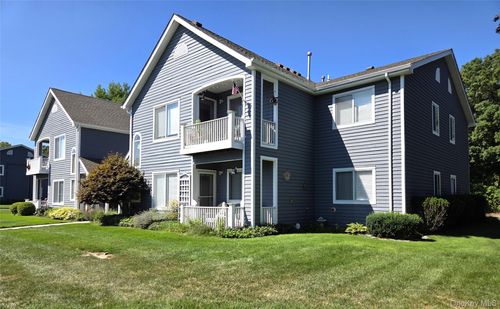 868 Birchwood Park Dr, Middle Island, NY, 11953-2606 | Card Image