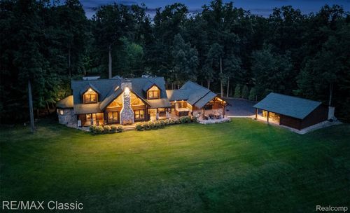 4489 Clara Louise Ct, Saline, MI, 48176-8864 | Card Image