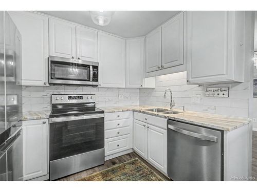 apt-211-408-3164 S Wheeling Way, Aurora, CO, 80014-5628 | Card Image