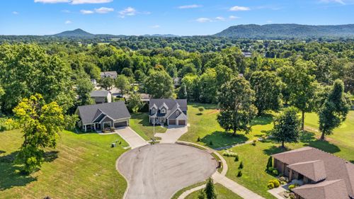 178 Lorraine Ct, Berea, KY, 40403-1318 | Card Image