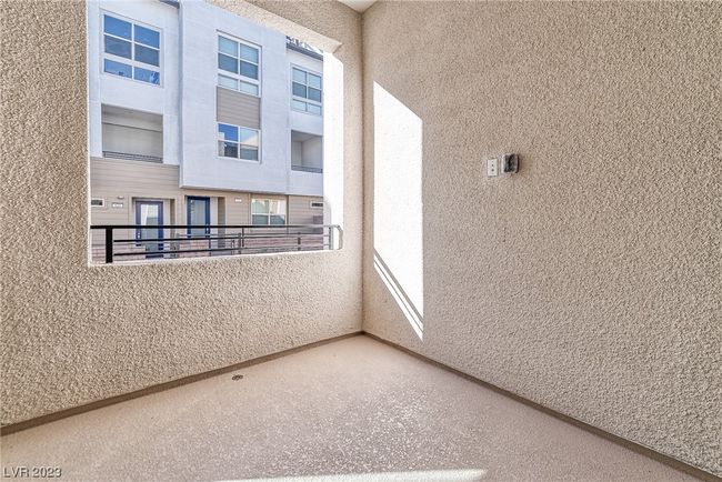 639 Grey Saker St, Townhouse with 4 bedrooms, 4 bathrooms and null parking in Las Vegas NV | Image 23