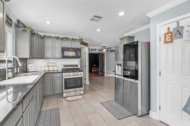 1st Floor: Kitchen (11 X 11) | Image 17