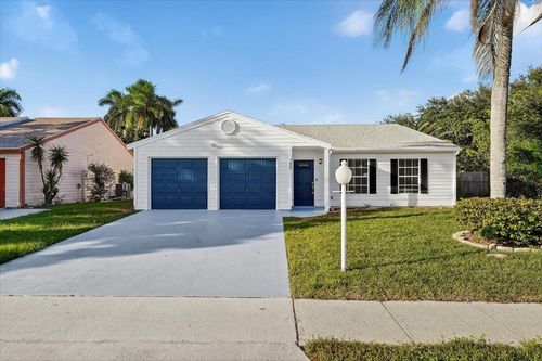 7867 Ridgewood Dr, Lake Worth, FL, 33467-6333 | Card Image