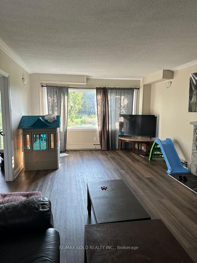 13756 Innis Lake Rd, House other with 5 bedrooms, 3 bathrooms and 6 parking in Caledon East ON | Image 5