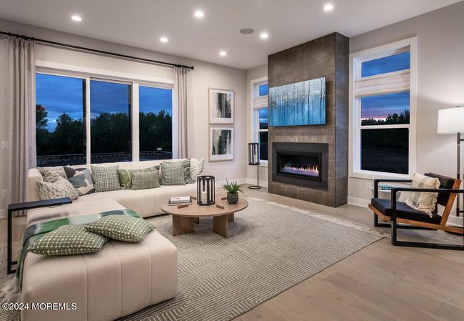This is a photo of a model, for demo purposes only. This is not the actual home | Image 4