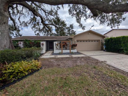 1117 Lakemont Dr, VALRICO, FL, 33594-6621 | Card Image