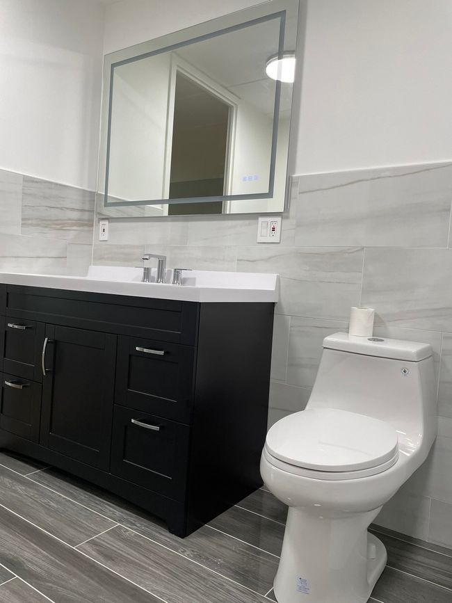 APT-230N - 18 E Old Willow Rd, Condo with 2 bedrooms, 2 bathrooms and 2 parking in Prospect Heights IL | Image 12