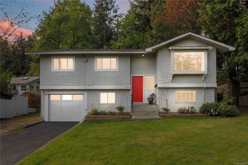 3272 Haida Dr, Victoria, BC, V9C2M7 | Card Image