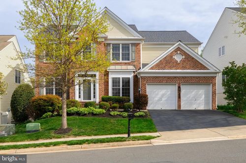 8170 Douglas Fir Dr, LORTON, VA, 22079-5657 | Card Image