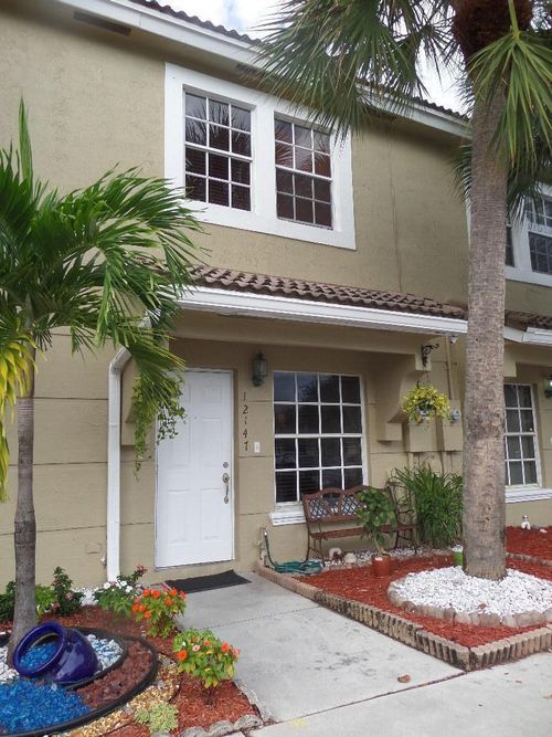 12147 Sw 3rd Street, Pembroke Pines, FL, 33025 | Card Image