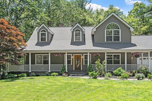 26 Sam Cobb Ln, Princeton, MA, 01541-1801 | Card Image