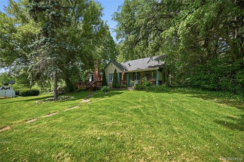 6790 Weyer Rd, Imlay City, MI, 48444-9790 | Card Image