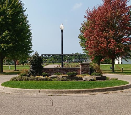 119 Stonegate Dr, Battle Creek, MI, 49015-7647 | Card Image