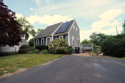 7 Holly St, Halifax, MA, 02338-1137 | Card Image