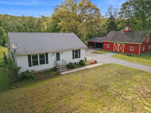 57 Sunnyside St, Yantic, CT, 06389-1010 | Card Image