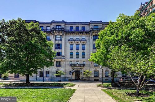 1b-700 N Charles St, BALTIMORE, MD, 21201-5218 | Card Image