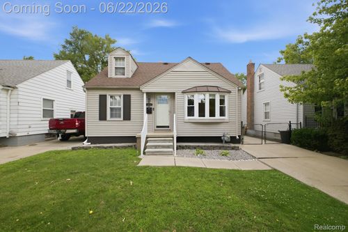 24824 Princeton St, Dearborn, MI, 48124-4804 | Card Image