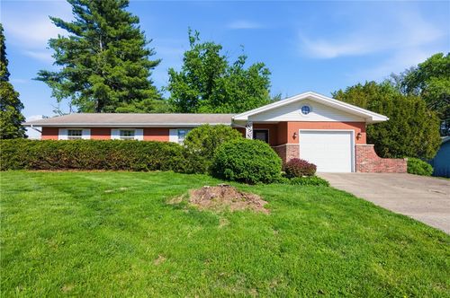 2115 University Drive, Charleston, IL, 61920 | Card Image