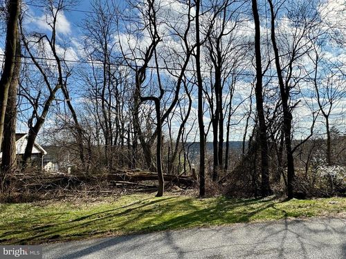 217 Chapel Avenue, PARKESBURG, PA, 19365 | Card Image