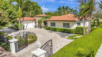 4001 Santa Maria St, House other with 5 bedrooms, 4 bathrooms and null parking in Coral Gables FL | Image 1