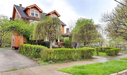 2580 Colchester Road, Cleveland Heights, OH, 44106 | Card Image