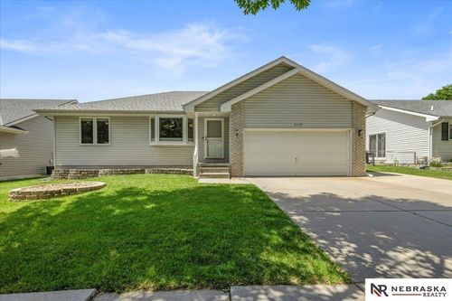 6109 Nw 11th Street, Lincoln, NE, 68521 | Card Image