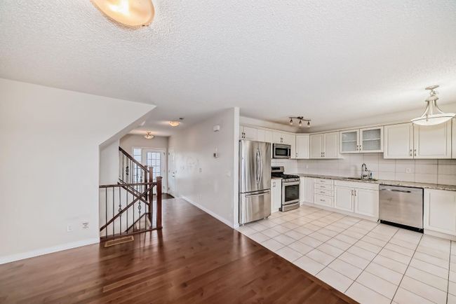 136 Windford Rise Sw, Home with 3 bedrooms, 1 bathrooms and 2 parking in Airdrie AB | Image 4