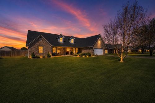 77 Lauren Cv, Atoka, TN, 38004-7763 | Card Image