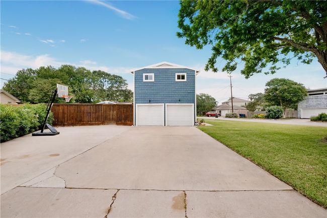 134 Sinclair St, House other with 4 bedrooms, 4 bathrooms and 3 parking in Corpus Christi TX | Image 7