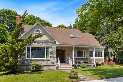 29 Boulevard Rd, Dedham, MA, 02026 | Card Image