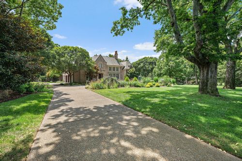 1206 Belle Meade Blvd, Nashville, TN, 37205-4508 | Card Image