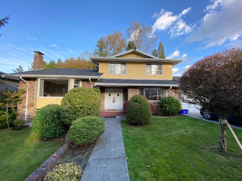 upper-6368 Buckingham Drive, Burnaby, BC, V5E3Y6 | Card Image